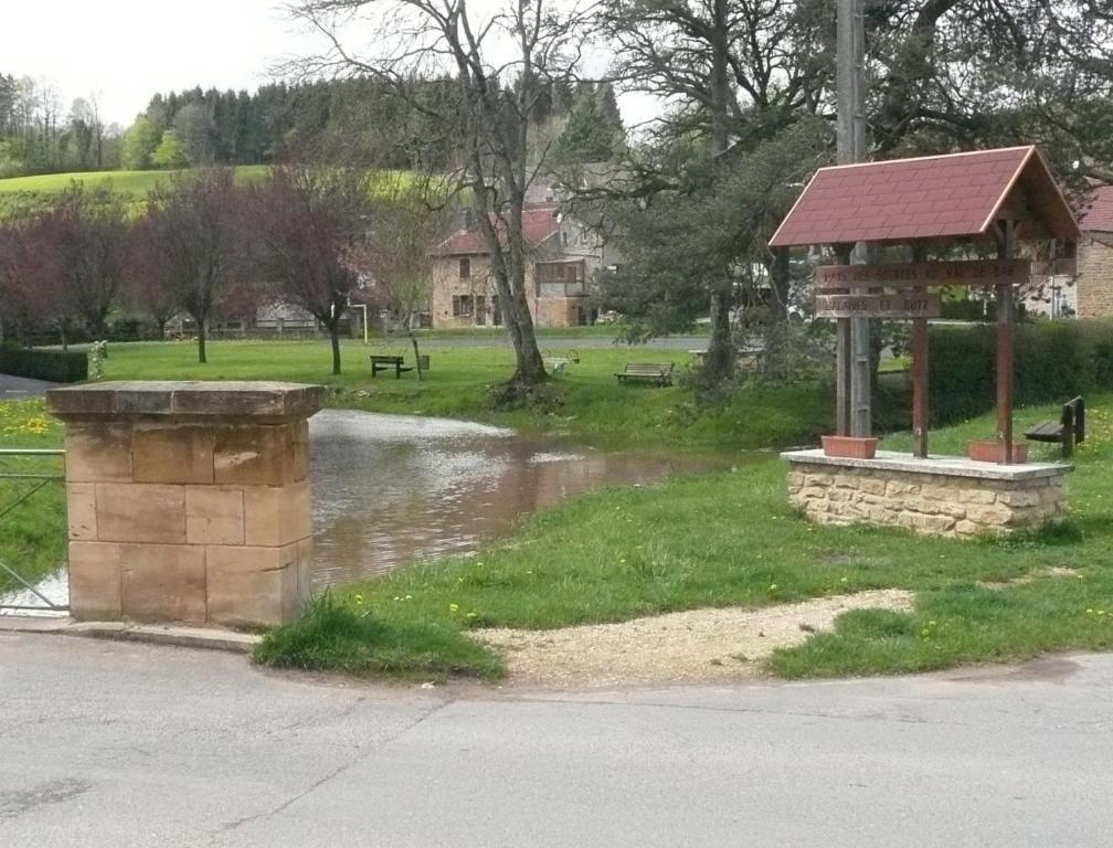 Au Clos D'Ardennes Bed & Breakfast Balaives-et-Butz Exterior foto